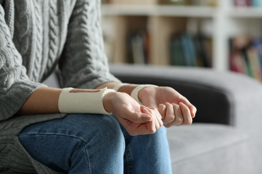 Selbstverletzung und Behandlung