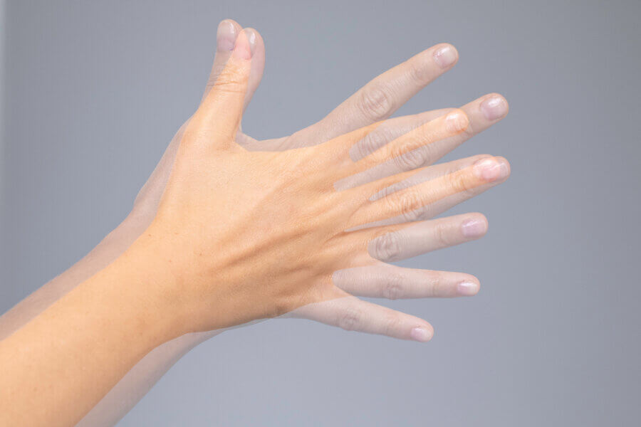 Muskelzuckungen an der Hand
