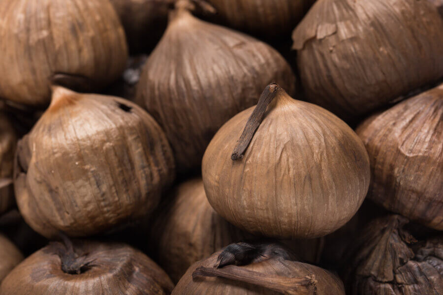 Schwarzer Knoblauch